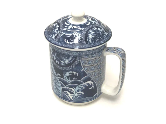 Blue on White Mug with Lid - Image 4